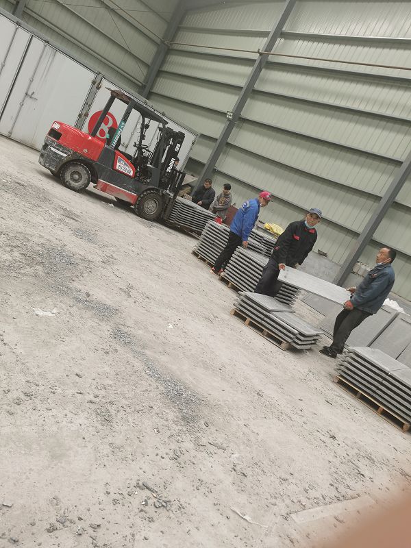 電纜溝敷設(shè)的電纜載流量如何計算？