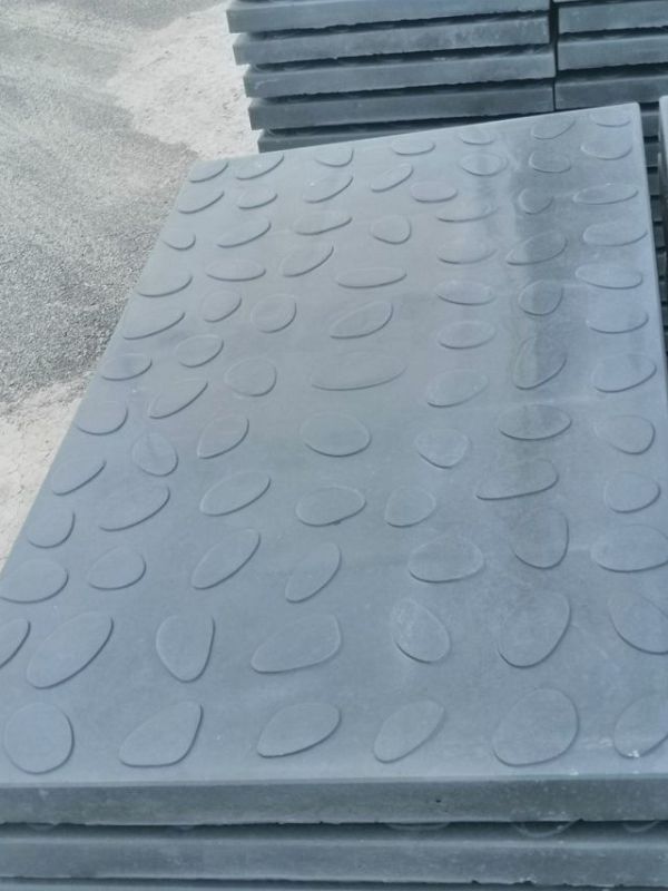 室內(nèi)電纜溝蓋板制作應(yīng)注意哪些事項(xiàng)